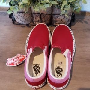 New  NVANS 2 TONE RED ERA PLATFORM CHILI PEPPER/ FUCHSIA PINK US w9/m 7.5